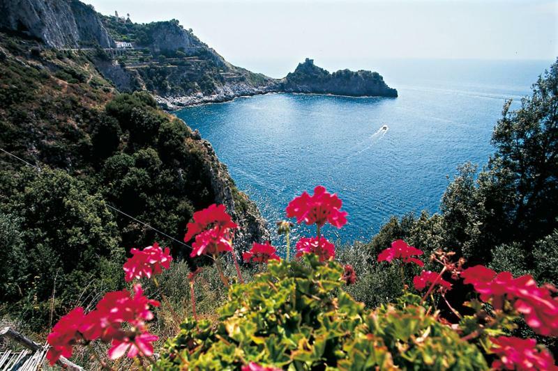 Coastal Cliff, Amalfi Apartment Pianillo Екстериор снимка