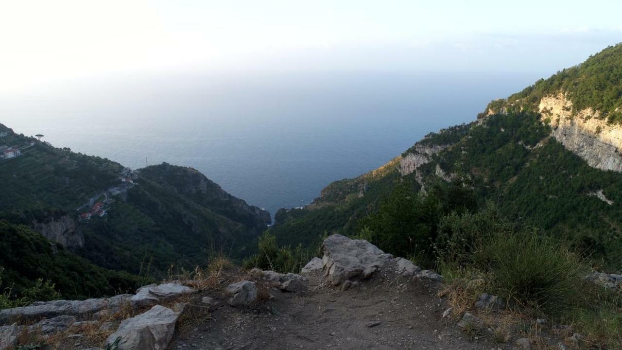 Coastal Cliff, Amalfi Apartment Pianillo Екстериор снимка
